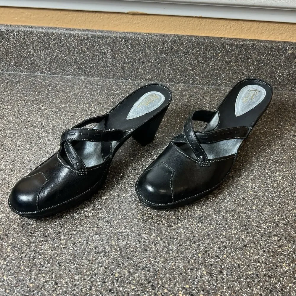Clarks Artisan Womens Size 11M Black Leather Mule Pump Slip On Comfort Heel Shoe